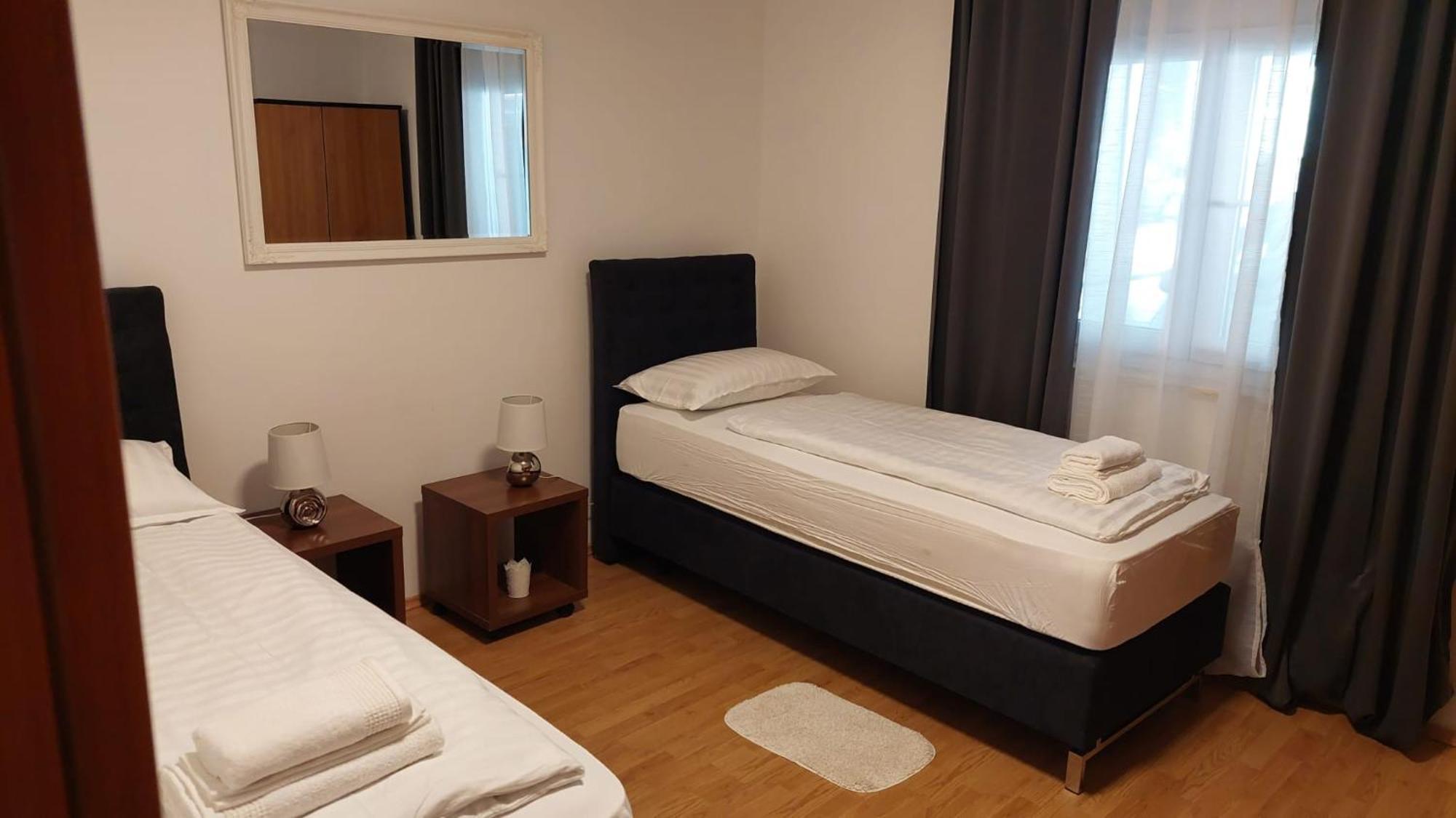 Holiday Retreat Apartment - Задар Екстериор снимка